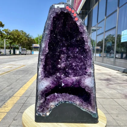 Naravna ametistna geoda – različne velikosti